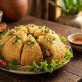 Gà Bó Xôi Sen Vàng Dành Cho Đám Tiệc